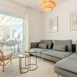 Вилла Seascape Private Pool & Rooftop Jacuzzi With Sea View Near Manta Rota