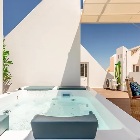 Villa Seascape Private Pool & Rooftop Jacuzzi With Sea View Near Manta Rota