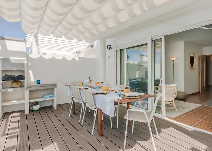 Seascape Private Pool & Rooftop Jacuzzi With Sea View Near Manta Rota *